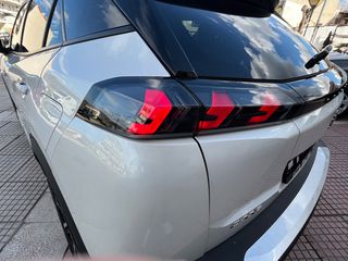 Peugeot 2008 2021-thumb-10