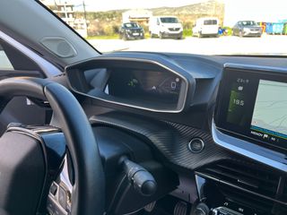 Peugeot 2008 2021-thumb-15