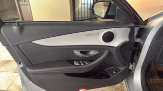 Mercedes-Benz E 300 2021 de-thumb-10