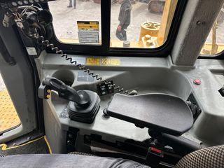 Μπουλντόζες CAT 2014 D6T-thumb-24