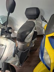Scarabeo 200 lite για ανταλλακτικα ολοκληρο-thumb-1