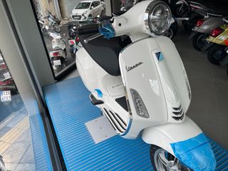 Vespa Primavera 2025 ELETTRICA SWAP 45km/h-thumb-1