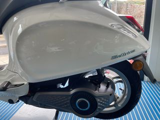 Vespa Primavera 2025 ELETTRICA SWAP 45km/h-thumb-4