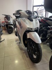 Honda SH 150i 2025 SMART TOP BOX