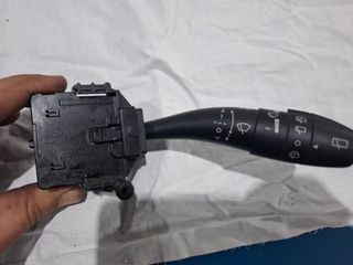 ΔΙΑΚΟΠΤΗΣ ΥΑΛΟΚΑΘΑΡΙΣΤΗΡΩΝ  HYUNDAI i30 2007-2012