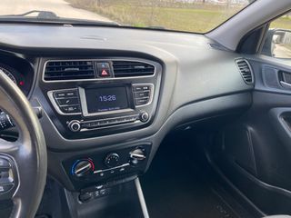 Hyundai i 20 2019-thumb-17