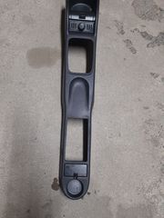 Opel corsa consola μεσαία κομπλέ με τα τασάκια