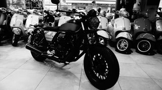 Moto Guzzi V9 2025 MOTO GUZZI BOBBER SPECIAL EDITION-thumb-43