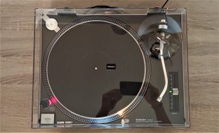 Technics SL -1210mk2-thumb-1