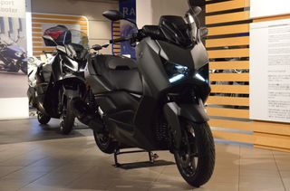 Yamaha XMAX 300 2026-thumb-1