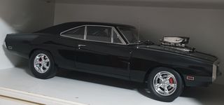 Dodge Charger R/T 1:8 deagostini