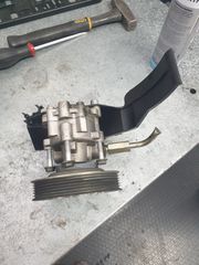 ΑΝΤΛΙΑ ΥΔΡΑΥΛΙΚΟΥ ΤΙΜΟΝΙΟΥ  ALFAROMEO 147