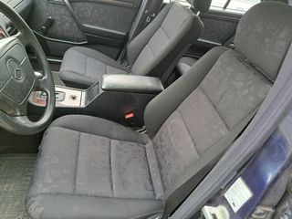 Mercedes-Benz C 180 2000 W202 Classic-thumb-39