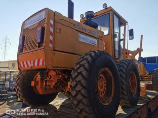 Γκρέιντερ 2001 JOHN  DEER 670B-thumb-12