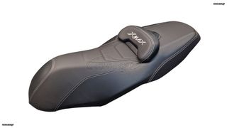 ΣΕΛΑ YAMAHA X-MAX 125 / X-MAX 300 2023-2026 CARBON COMFORT PREMIUM QUALITY-thumb-1