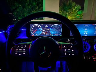 Mercedes-Benz A 250 2021 AMG LINE/EDITION /MULTIBEAM LED/AMBIENT LIGHT/BURMESTER-thumb-29