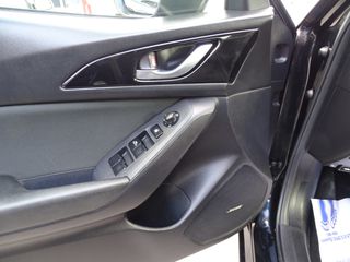 Mazda 3 2016 1.5 Exceed kamera klima full extra-thumb-32