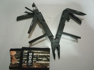 SOG powerlock-thumb-3