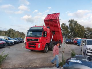 Ανατροπή Volvo 2008 FM440 8X4-thumb-22