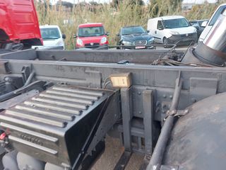Ανατροπή Volvo 2008 FM440 8X4-thumb-25