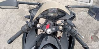 HONDA CBR 125R-thumb-4