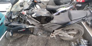 HONDA CBR 125R-thumb-10