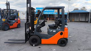 Toyota 2012 1500kg. Βενζίνη υγραέριο