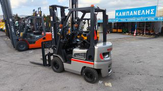 Nissan 2010 900kg. Πλάγια αυτόματο-thumb-1