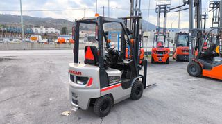 Nissan 2010 900kg. Πλάγια αυτόματο-thumb-3