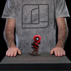 Iron Studios & Minico Deadpool & Wolverine - Deadpool Figure-thumb-2