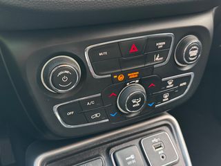 Jeep Compass 2020 1.6 DIESEL LONGTITUDE ΕΛΛΗΝΙΚΟ BOOK SERVICE JEEP.-thumb-36