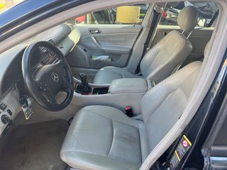 Mercedes-Benz C 200 2004 1.8 Classic-thumb-7