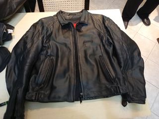 ΔΕΡΜΑΤΙΝΟ ΜΠΟΥΦΑΝ DAINESE