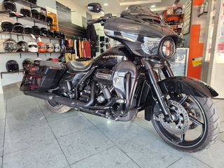 Harley Davidson Touring CVO Street Glide 2017-thumb-2