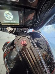 Harley Davidson Touring CVO Street Glide 2017-thumb-16