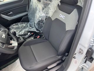 Dacia Duster 2026 ESSENTIAL LPG-thumb-11