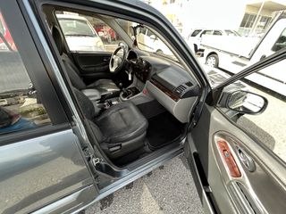 Suzuki Grand Vitara 2005-thumb-15