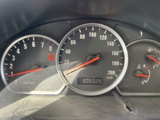 Suzuki Grand Vitara 2005-thumb-17