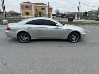 Mercedes-Benz CLS 350 2005-thumb-4