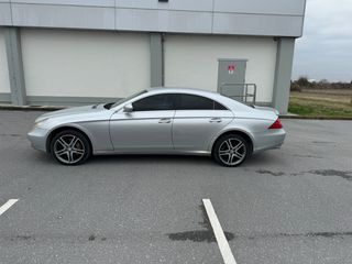Mercedes-Benz CLS 350 2005-thumb-8