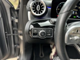 Mercedes-Benz A 250 2020 AMG-Line Pano Led-thumb-14