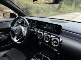 Mercedes-Benz A 250 2020 AMG-Line Pano Led-thumb-19