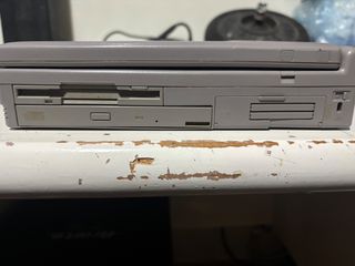 LUPTOP TOSHIBA SATELLITE-thumb-4