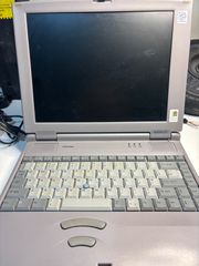 LUPTOP TOSHIBA SATELLITE-thumb-6