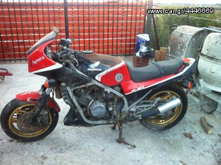 HONDA VF750F 1983-thumb-4
