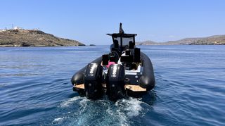 Technohull 2024 Grand Sport 38-2x400-V10-thumb-2