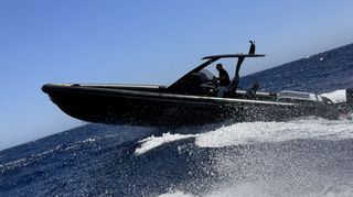 Technohull 2024 Grand Sport 38-2x400-V10-thumb-14