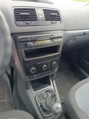 Skoda Yeti 2010-thumb-13