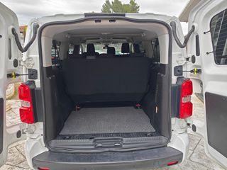 Peugeot Traveller 2019-thumb-8
