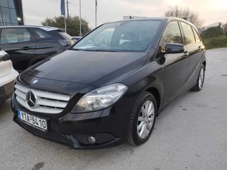 Mercedes-Benz B 200 2013 Auto
